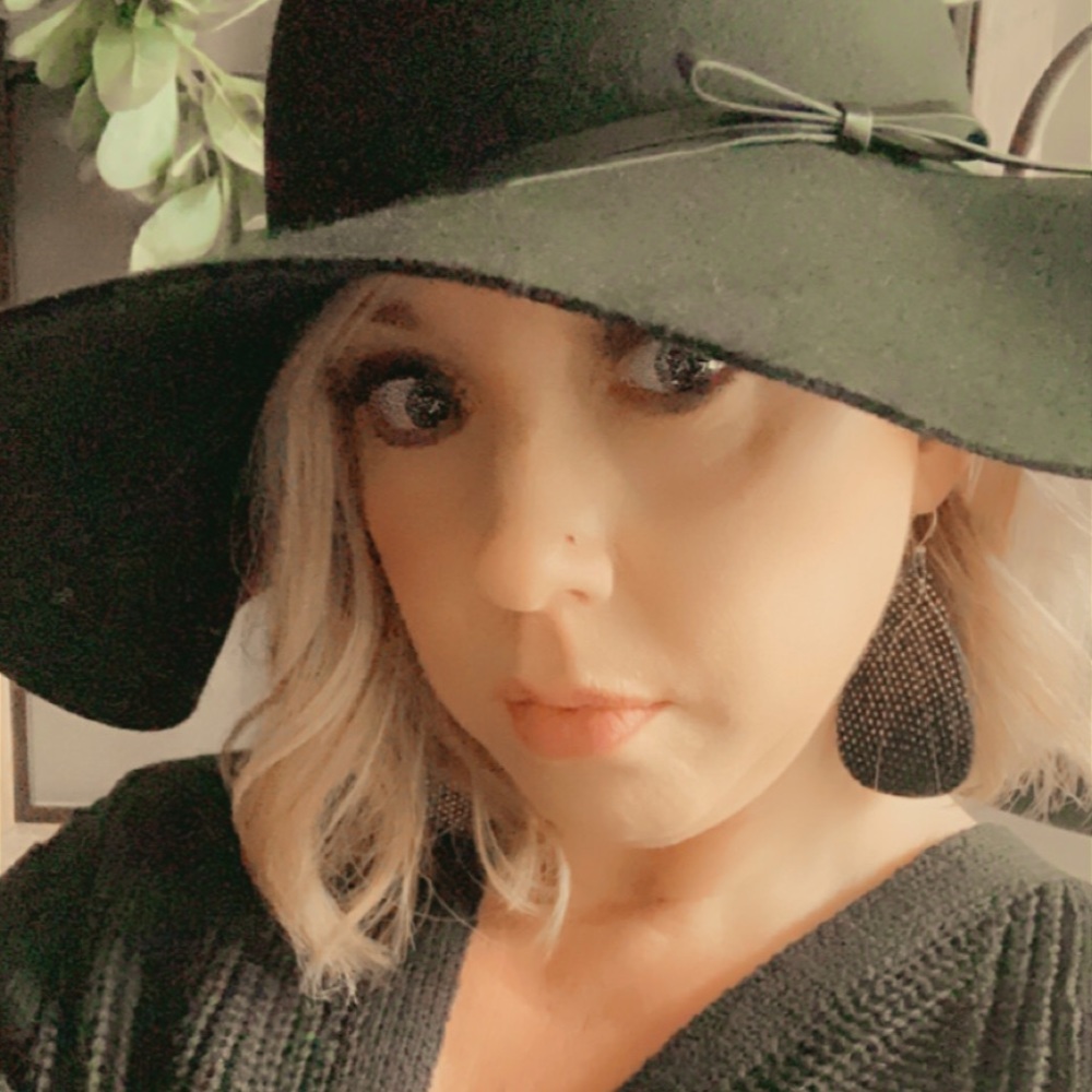 Meet your Posher, Kerry